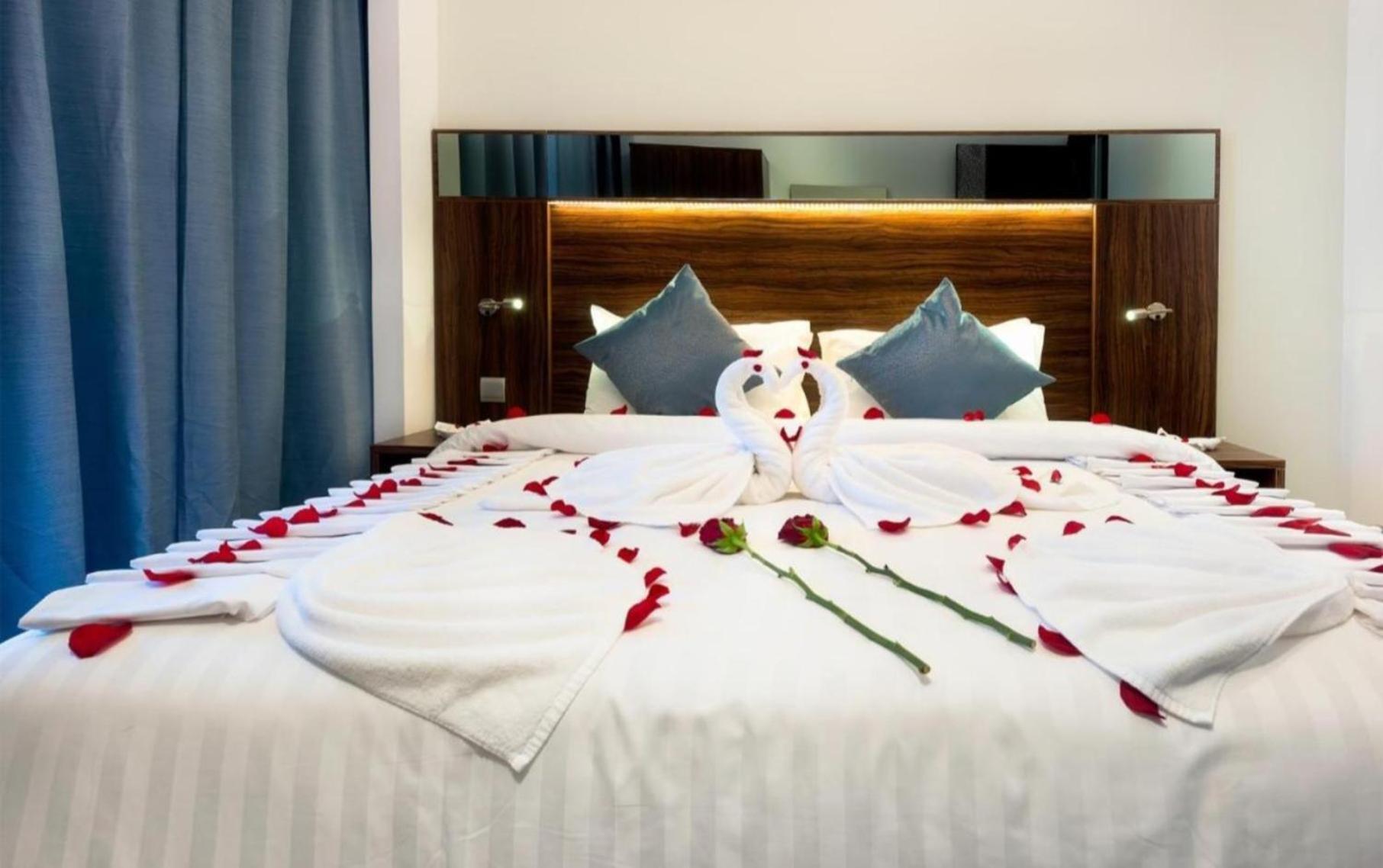 Empress Madani Palace Hotel 素里 外观 照片